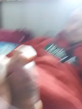 Snapshot of emrehliug12 chatting on December 2024 04:17:01 PM emrehliug12 online show from December 2024 04:17:01 PM