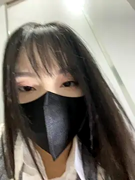 Asia-Lynn online show from November 2025 10:37:01 AM