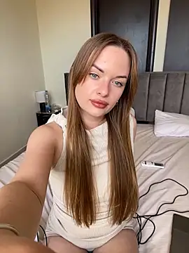 ElenaRebelle online show from February 2026 09:32:01 AM