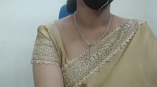 Snapshot of Lovely_Siri_23 chatting on January 2025 02:13:01 PM Lovely Siri 23 online show from January 2025 02:13:01 PM