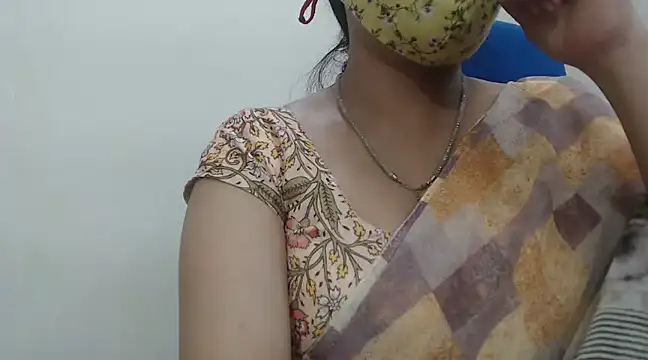 Snapshot of Lovely_Siri_23 chatting on March 2025 09:55:02 AM Lovely Siri 23 online show from March 2025 09:55:02 AM