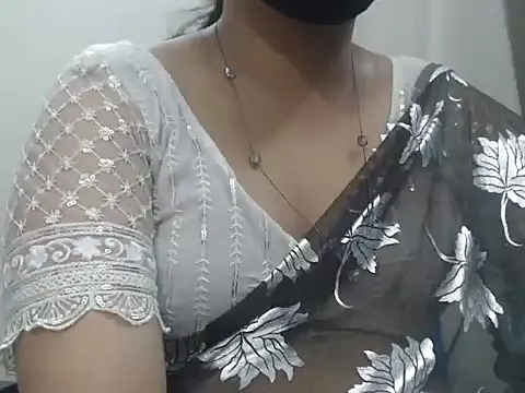 Lovely Siri 23 online show from April 2026 12:18:02 PM