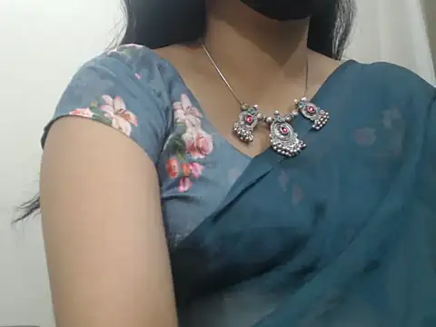 Lovely Siri 23 online show from April 2026 06:44:02 AM