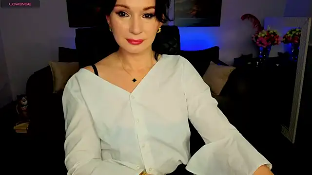 Sofia Ford online show from May 2026 01:27:02 PM