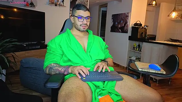 Michael Diamond online show from November 2025 02:46:02 AM