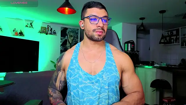 Snapshot of Michael_Diamond chatting on June 2026 01:38:02 AM Michael Diamond online show from June 2026 01:38:02 AM
