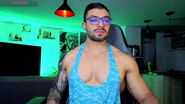 Snapshot of Michael_Diamond chatting on June 2026 01:17:01 AM Michael Diamond online show from June 2026 01:17:01 AM