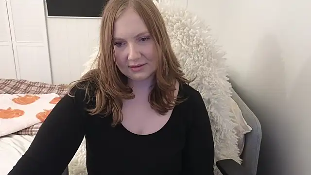 lilleambi online show from December 2025 01:42:01 PM