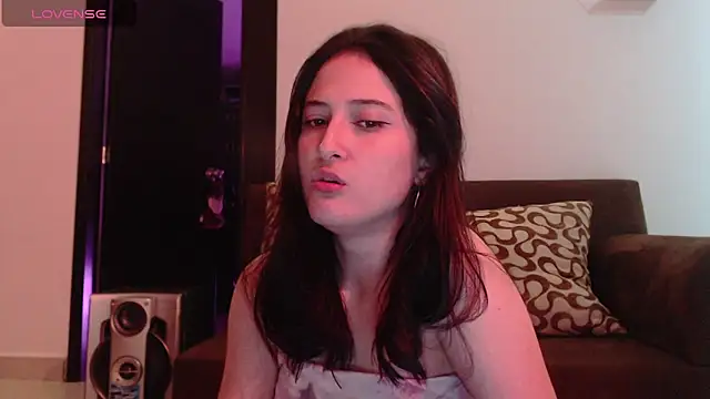 Snapshot of AlissonnFoxx chatting on January 2025 02:51:02 AM AlissonnFoxx online show from January 2025 02:51:02 AM