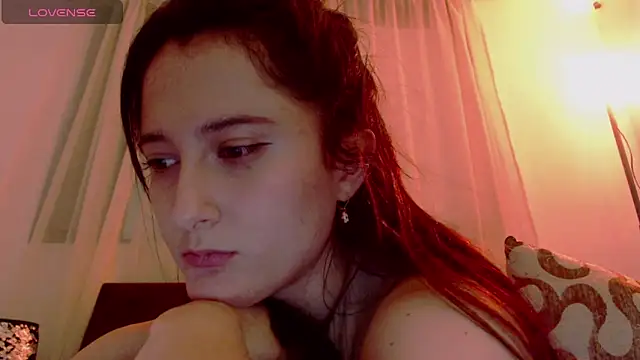 Snapshot of AlissonnFoxx chatting on February 2025 04:25:02 AM AlissonnFoxx online show from February 2025 04:25:02 AM