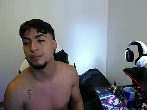 Snapshot of matias_bianco chatting on November 2025 08:25:02 PM matias bianco online show from November 2025 08:25:02 PM