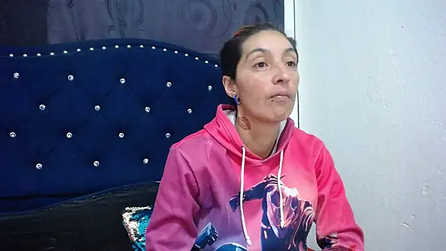 Snapshot of anyu1306 chatting on January 2025 12:19:02 PM anyu1306 online show from January 2025 12:19:02 PM