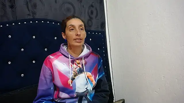 Snapshot of anyu1306 chatting on March 2025 05:00:02 AM anyu1306 online show from March 2025 05:00:02 AM