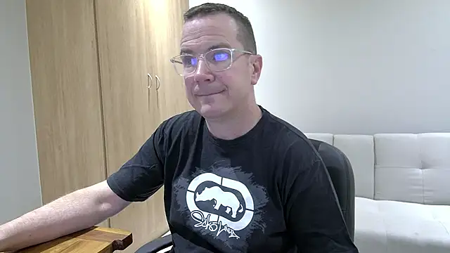 BrettJ81 online show from March 2026 05:27:02 PM