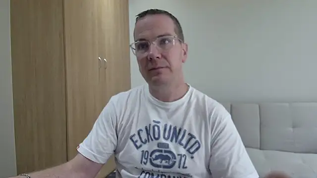 Snapshot of BrettJ81 chatting on May 2026 02:04:01 PM BrettJ81 online show from May 2026 02:04:01 PM