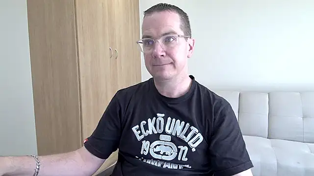 Snapshot of BrettJ81 chatting on May 2026 11:29:01 AM BrettJ81 online show from May 2026 11:29:01 AM