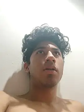 Snapshot of Mangopitudo chatting on January 2025 02:57:01 AM Mangopitudo online show from January 2025 02:57:01 AM