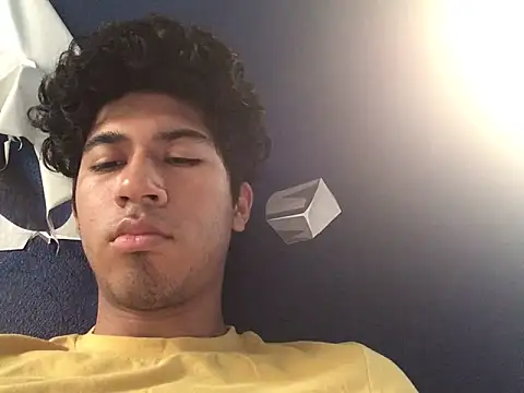 Snapshot of Mangopitudo chatting on January 2025 10:35:02 PM Mangopitudo online show from January 2025 10:35:02 PM