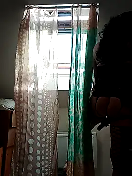 Snapshot of JOHANNA9MOI02 chatting on November 2025 11:53:02 AM JOHANNA9MOI02 online show from November 2025 11:53:02 AM