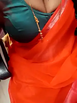 Snapshot of Tamil_Rathi chatting on January 2025 01:25:02 PM Tamil Rathi online show from January 2025 01:25:02 PM