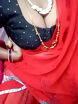 Snapshot of Tamil_Rathi chatting on January 2025 03:12:02 AM Tamil Rathi online show from January 2025 03:12:02 AM