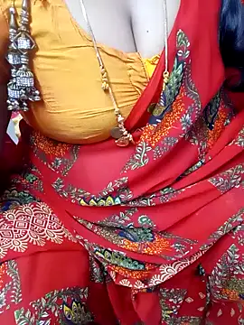 Snapshot of Tamil_Rathi chatting on January 2025 07:29:01 AM Tamil Rathi online show from January 2025 07:29:01 AM