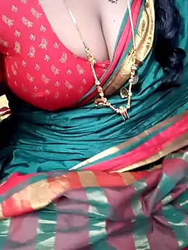 Snapshot of Tamil_Rathi chatting on February 2025 01:30:02 PM Tamil Rathi online show from February 2025 01:30:02 PM