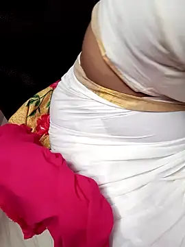 Snapshot of Tamil_Rathi chatting on February 2025 11:27:01 PM Tamil Rathi online show from February 2025 11:27:01 PM