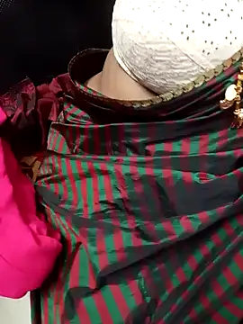 Snapshot of Tamil_Rathi chatting on February 2025 08:02:02 PM Tamil Rathi online show from February 2025 08:02:02 PM