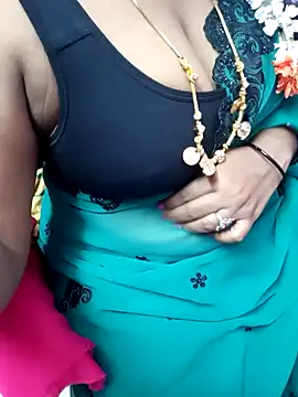 Snapshot of Tamil_Rathi chatting on February 2025 05:52:02 AM Tamil Rathi online show from February 2025 05:52:02 AM