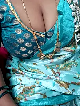 Snapshot of Tamil_Rathi chatting on February 2025 03:52:01 PM Tamil Rathi online show from February 2025 03:52:01 PM