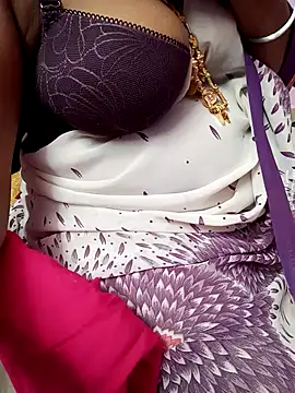 Snapshot of Tamil_Rathi chatting on February 2025 07:38:02 PM Tamil Rathi online show from February 2025 07:38:02 PM