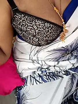 Snapshot of Tamil_Rathi chatting on February 2025 02:01:02 AM Tamil Rathi online show from February 2025 02:01:02 AM