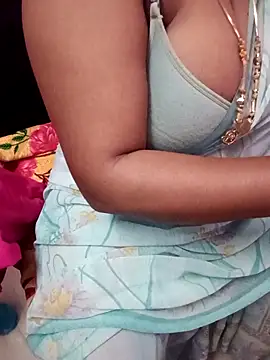 Snapshot of Tamil_Rathi chatting on February 2025 02:40:02 AM Tamil Rathi online show from February 2025 02:40:02 AM