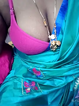 Snapshot of Tamil_Rathi chatting on February 2025 09:04:02 AM Tamil Rathi online show from February 2025 09:04:02 AM