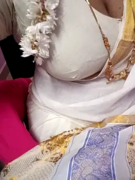 Snapshot of Tamil_Rathi chatting on February 2025 04:53:01 PM Tamil Rathi online show from February 2025 04:53:01 PM