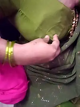 Snapshot of Tamil_Rathi chatting on March 2025 06:03:02 AM Tamil Rathi online show from March 2025 06:03:02 AM