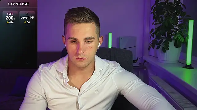 Sweeet  boy online show from September 2025 01:33:02 PM