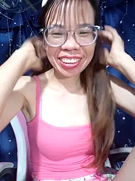   Mai-love19   online show from April 2026 01:01:02 AM