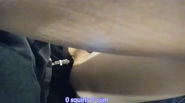 Snapshot of -sluttyass- chatting on January 2025 01:15:01 AM -sluttyass- online show from January 2025 01:15:01 AM