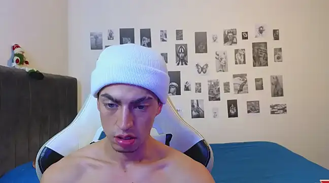 perlman gigolo2 online show from December 2024 04:16:02 PM