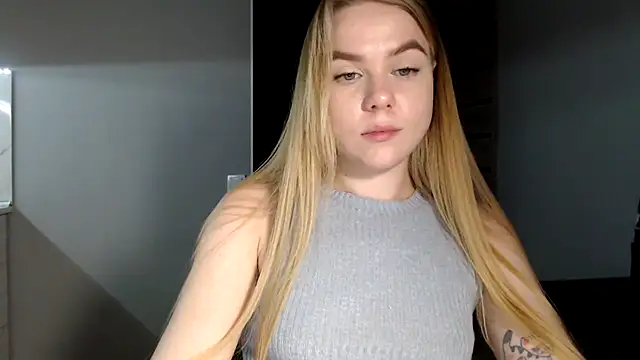 Snapshot of Sunbeam_ chatting on March 2025 11:42:01 PM Sunbeam online show from March 2025 11:42:01 PM