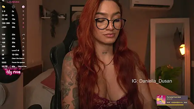 DaniDusan  online show from January 2025 10:26:02 PM