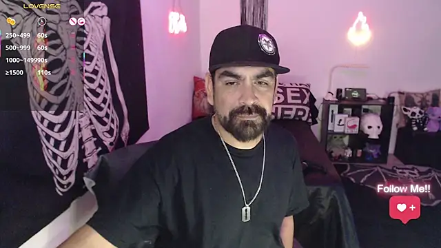 Snapshot of soyelcarlitos_ chatting on May 2026 11:10:01 PM soyelcarlitos online show from May 2026 11:10:01 PM
