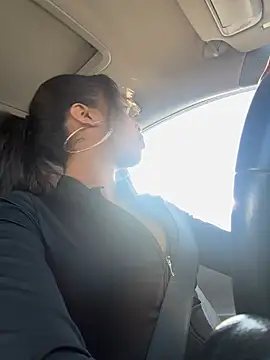 mismialove online show from March 2026 03:23:02 PM