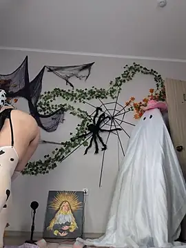 Snapshot of Silvia_Santorskii chatting on October 2025 09:35:02 AM Silvia Santorskii online show from October 2025 09:35:02 AM