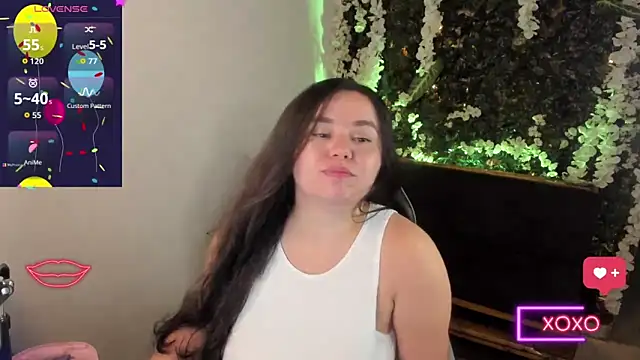 Snapshot of ainohacarter_89 chatting on June 2026 01:45:01 AM ainohacarter 89 online show from June 2026 01:45:01 AM