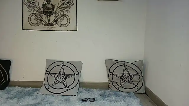 luci fer devil online show from March 2026 01:53:01 AM