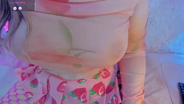 Snapshot of Blessed_Insomnia chatting on February 2026 02:21:01 AM Blessed Insomnia online show from February 2026 02:21:01 AM